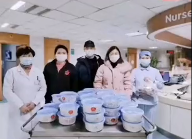 常州西夏墅店聯(lián)合常州薛家新怡華店為常州各卡口以及常州接種定點第三人民醫(yī)院送...