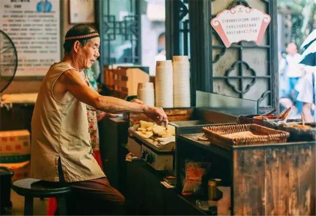 如意餛飩：這碗餛飩里，藏著你濃濃的煙火氣