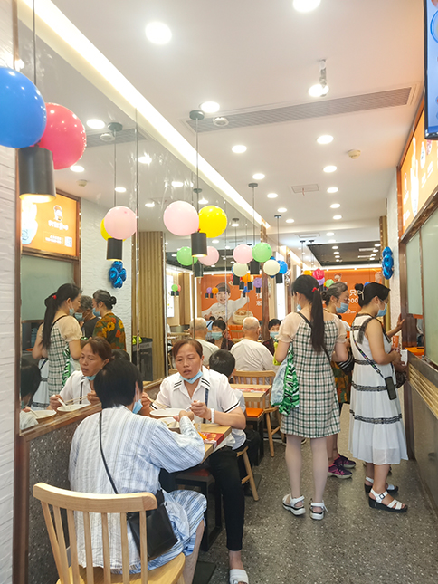 熱烈祝賀湖北武漢如意餛飩新崇光時尚廣場店盛大開業！