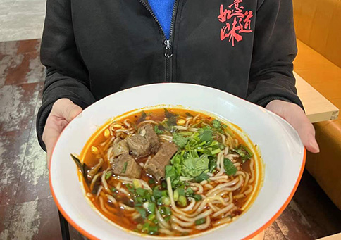 無錫江陰區(qū)區(qū)域紅燒牛肉面，重慶小面，豌雜面新品培訓(xùn)并考核通過